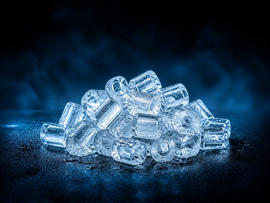 Composición ilustrativa de hielo en tubo para la presentación de 5 kg